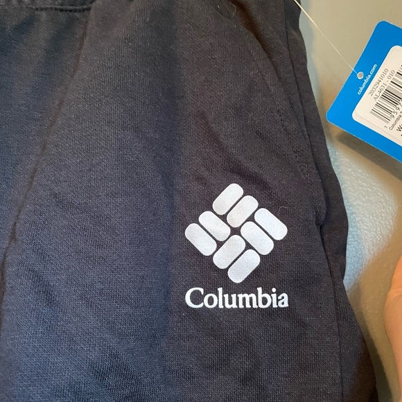 NWT Columbia Sz XL Trek French Terry Women’s Black White 5” Inseam Short Ret $50 - Picture 3 of 10